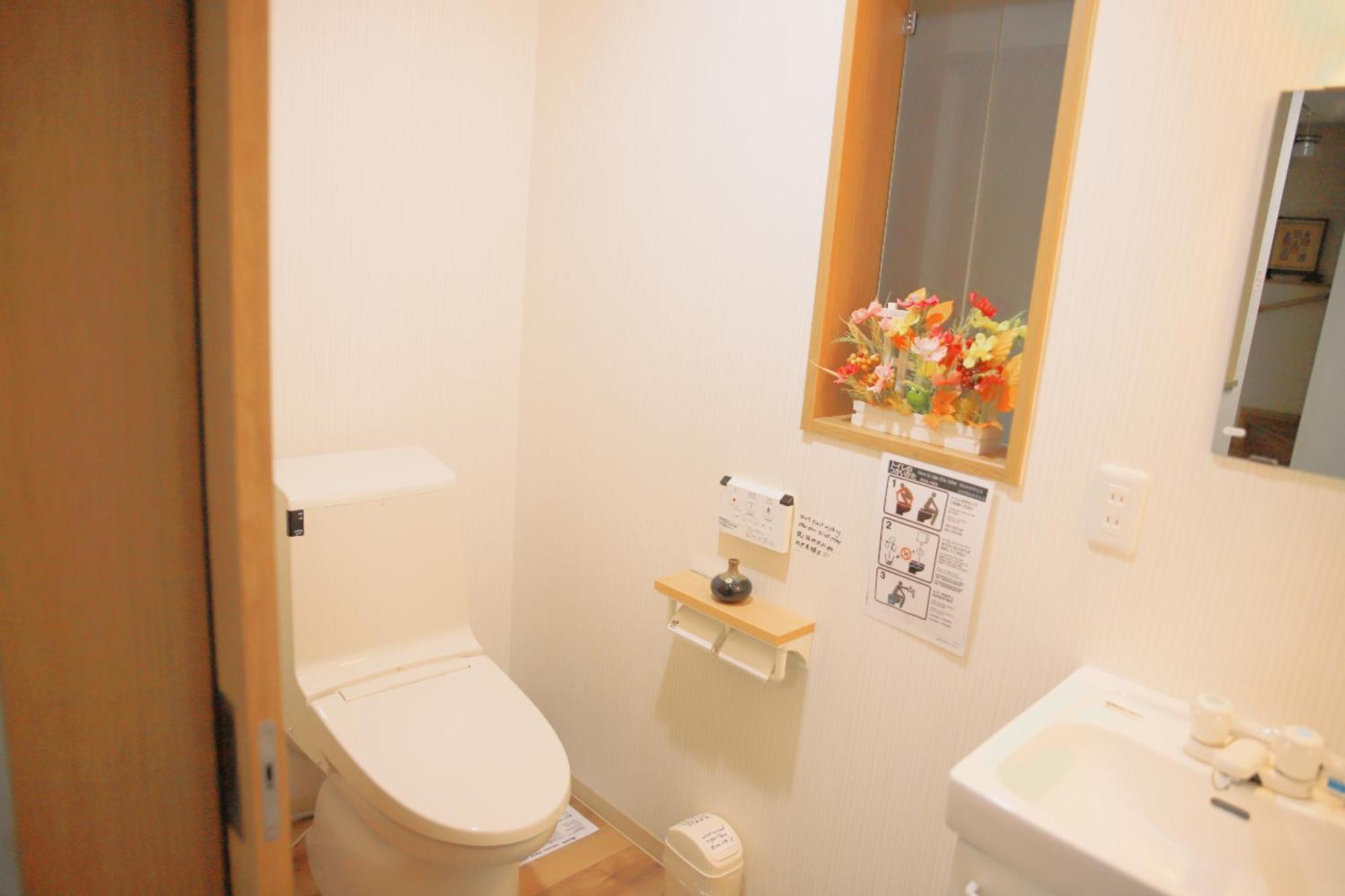 Guesthouse Atelier Ten 民泊アトリエ天 Osaka Exterior foto
